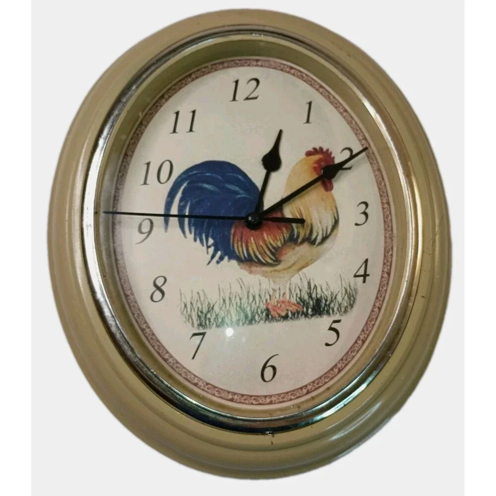 ROOSTER Oval Quartz Wall CLOCK Beige Plastic Frame. Tested -it Works.  (B0065B4)